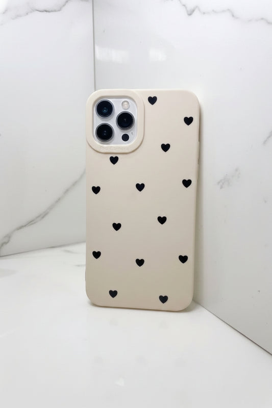 BEIGE CON CORAZONES NEGROS - iPhone 11 Pro