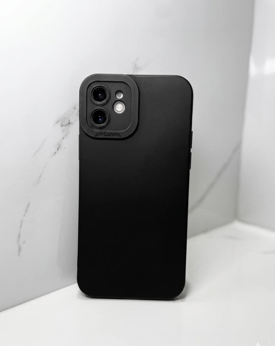 SILICON NEGRO - iPhone 12 / 13