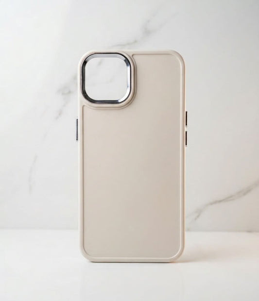 BEIGE CON BORDE PLATEADO - iPhone 13 / 14 / 14 Pro/ 15 / 15 Plus  / 15 Pro Max / 16 / 16 Pro