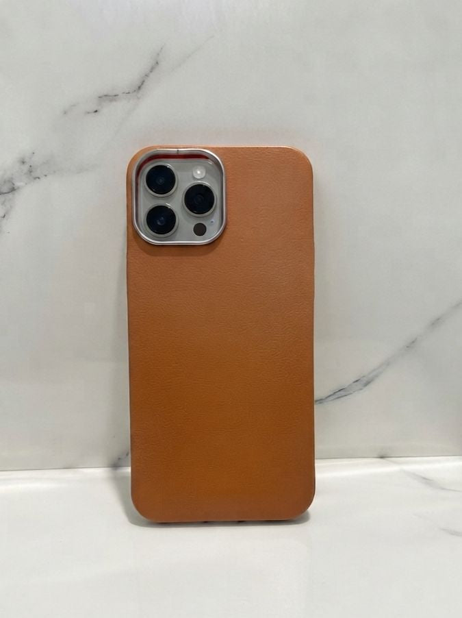 MARRON BORDE PLATEADO    IPHONE 13 PRO MAX