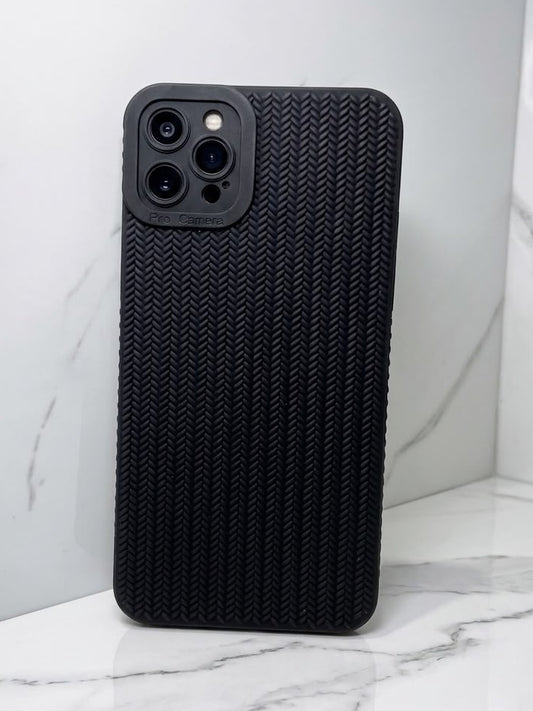 NEGRO CON TEXTURA - iPhone 11 Pro Max / 14 PLUS